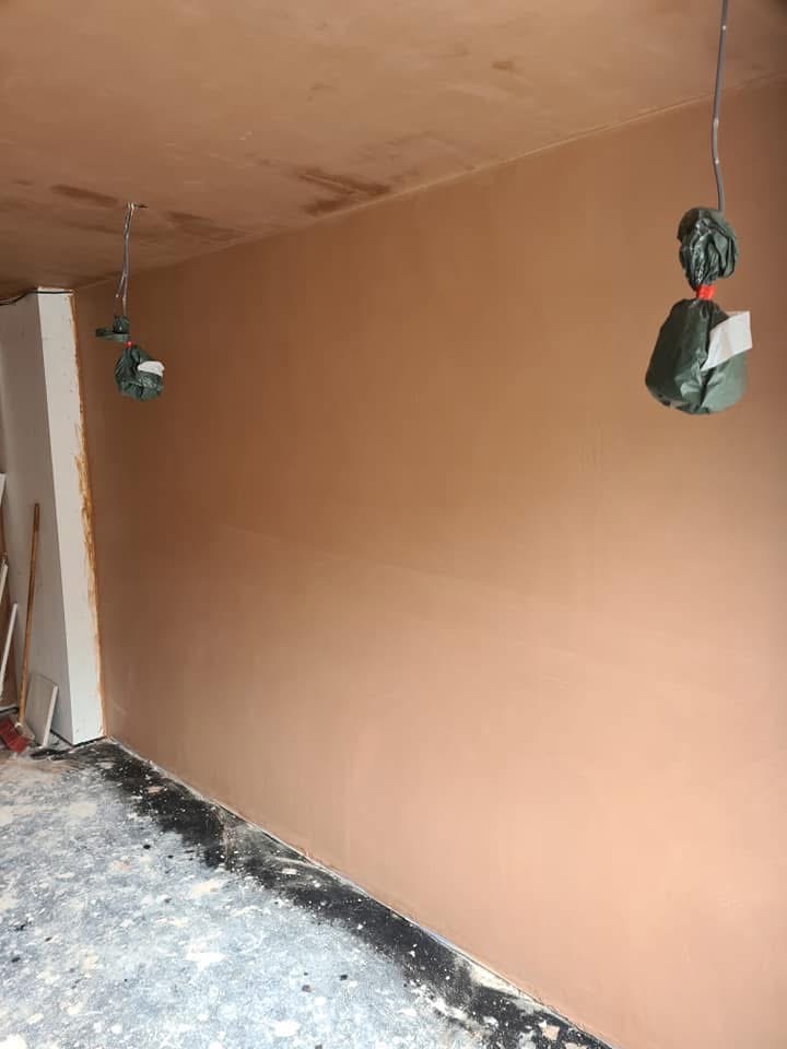 Long wall plastering finish by PCS